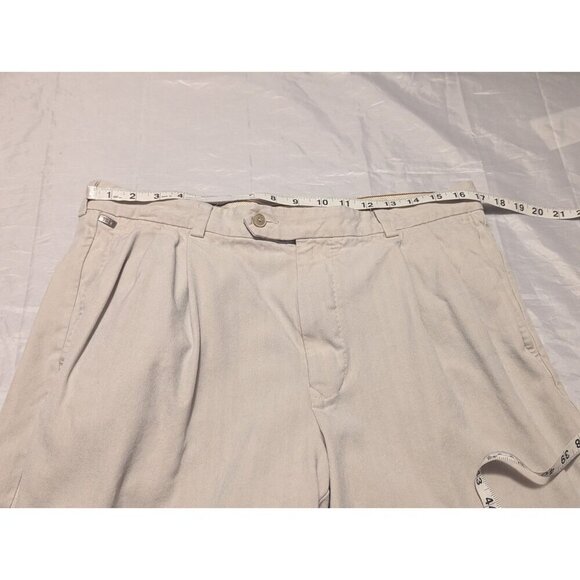Vintage Tommy Bahama Men's Khaki Pleated Relaxed Fit Silk/Cotton Shorts Size 35 - Picture 13 of 16